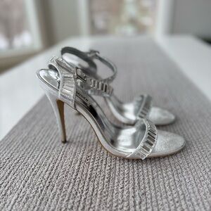 Steve Madden Metallic Silver High Heel Strappy Sandals Size 9.5